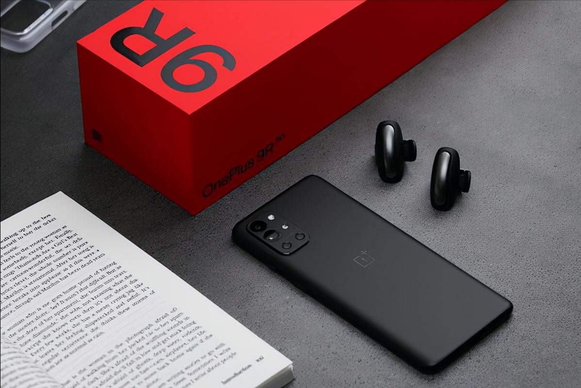 骁龙855旗舰跌至2999元,骁龙870ip68手机旗舰