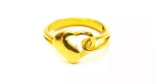 首饰没有钢印是真的吗,为什么现在的首饰比较不值钱