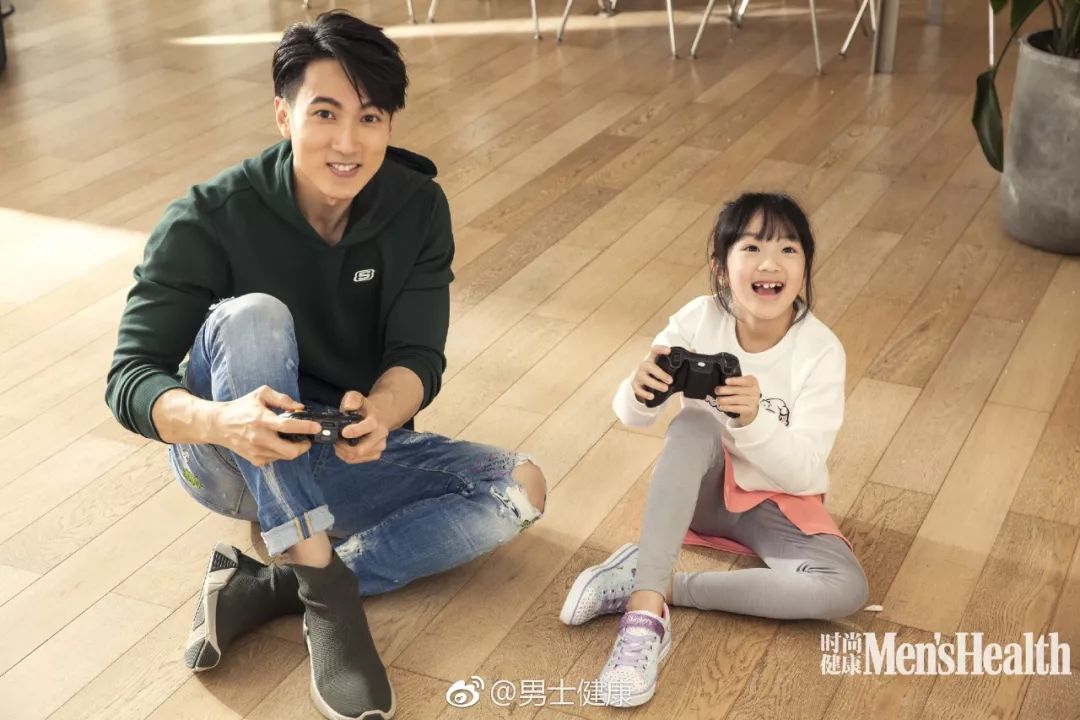 周杰伦自己拍的视频,周杰伦婴儿照