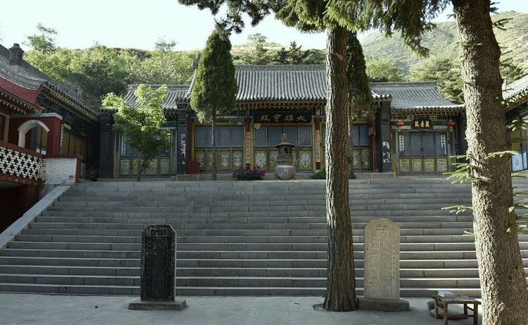 乡村古寺庙,五一家乡山顶寺庙一游