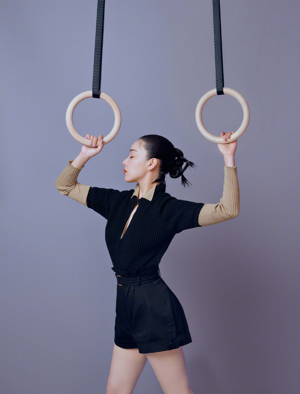 阚清子假发马尾,阚清子黑白裙子