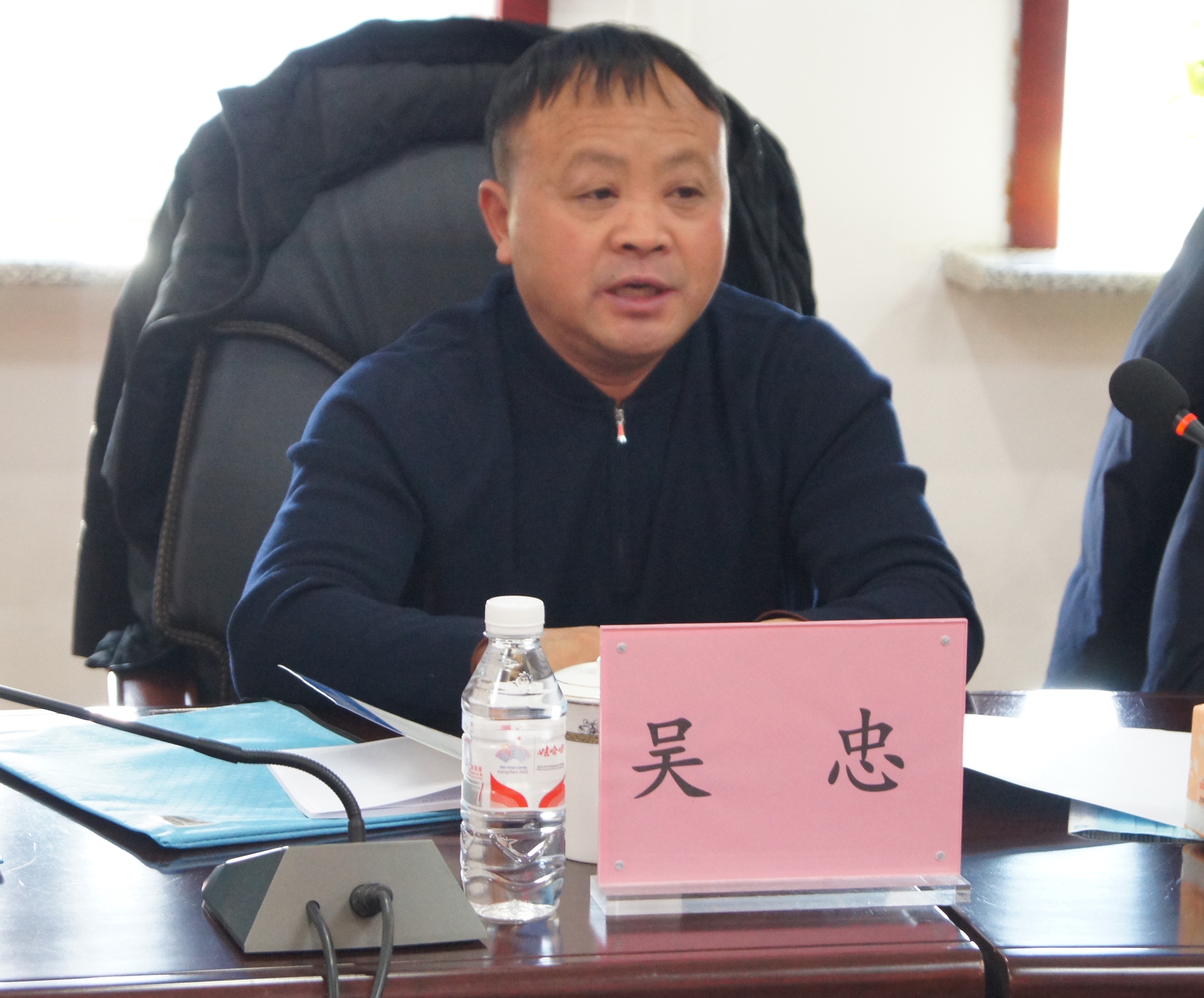 真心实意听职工心声,听民声为群众办实事