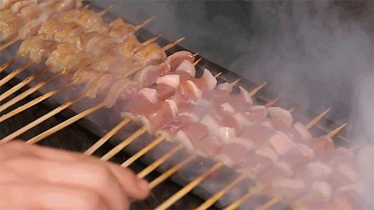 半个娱乐圈都打卡的眼镜小腰在簋街开店了！竟然3天五折！