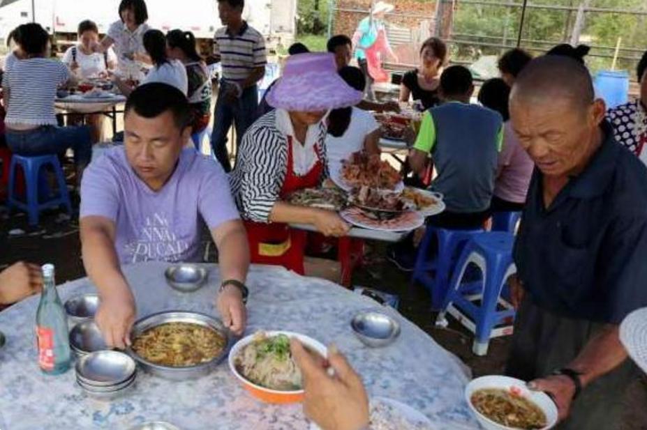 高考599分上985，无知父母却让退学，只因亲戚嘲笑是“野鸡大学”