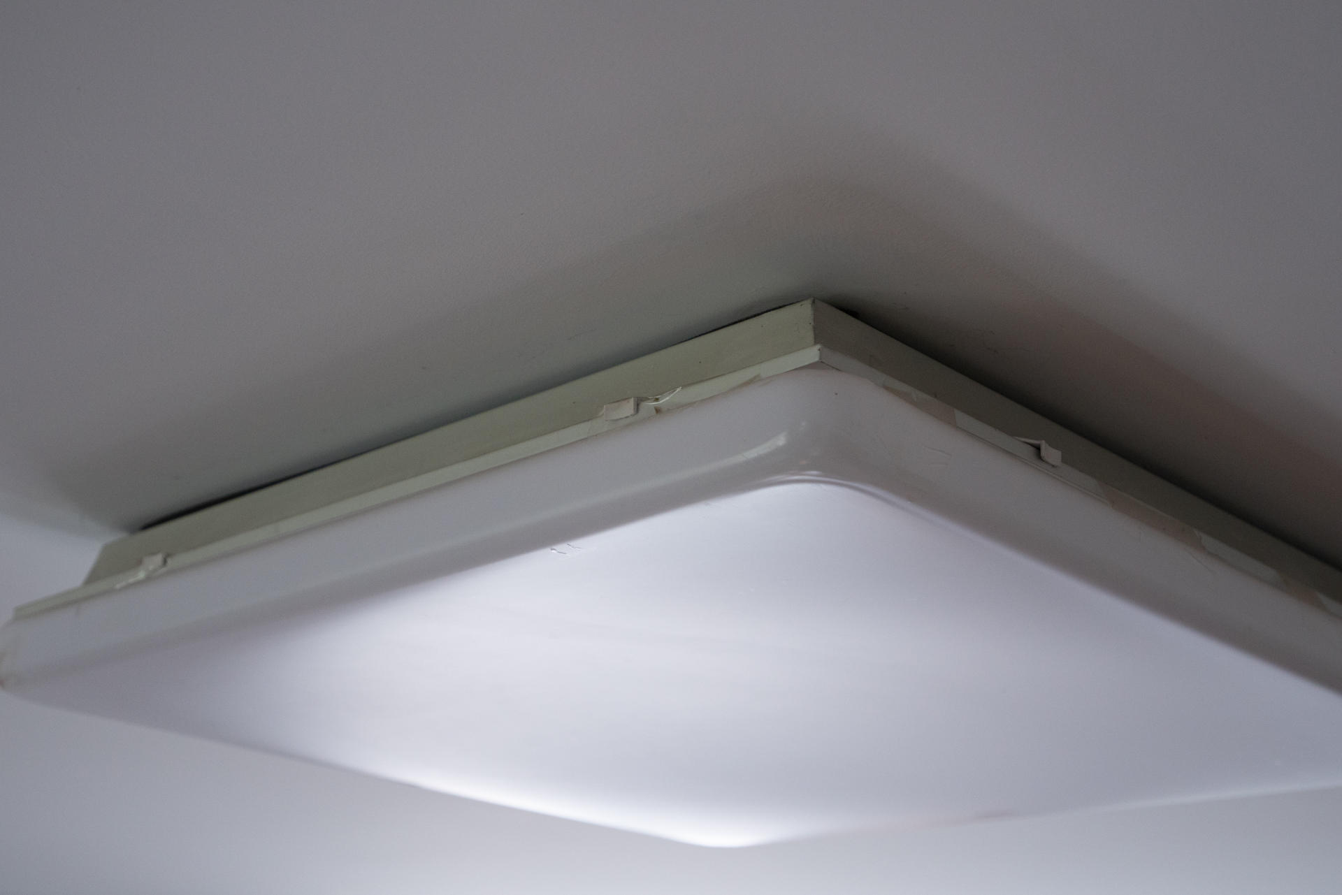 飞利浦智睿吸顶灯流萤版g2小卧室,飞利浦智睿吸顶灯与小米吸顶灯