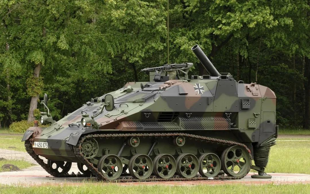 怎么给坦克起个好听的名字,坦克世界如何给坦克加车标