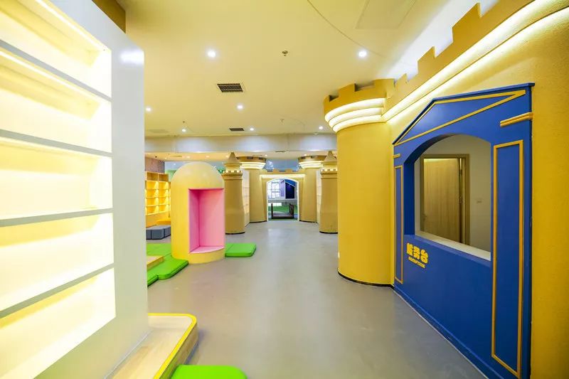 火爆到车都停不下！高新区又一综合体试营业，还有一个……