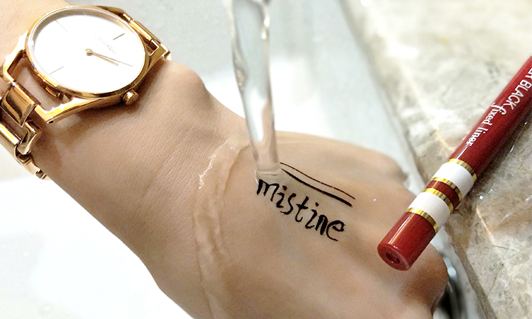 眼线笔推荐不伤眼睛,单眼皮眼线笔初学者推荐