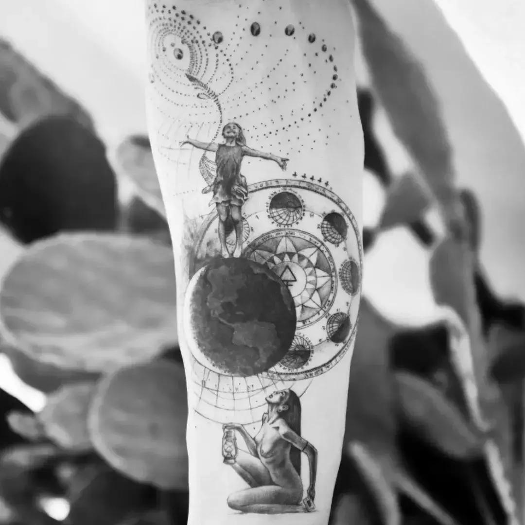 会动的纹身满背,会动的纹身是什么样子的