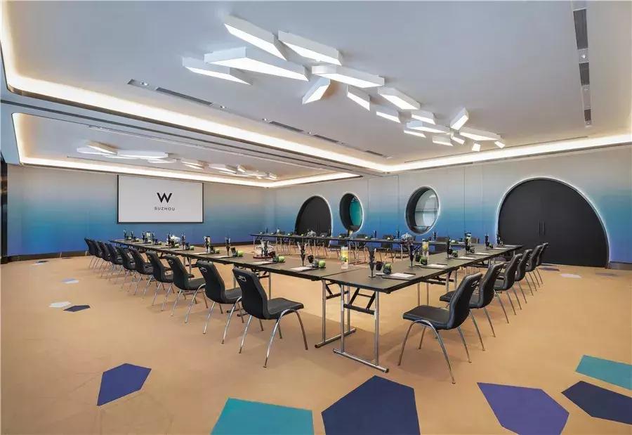 如果酒店也有潮牌，一定非苏州这家莫属！踏进的第一步就会开心