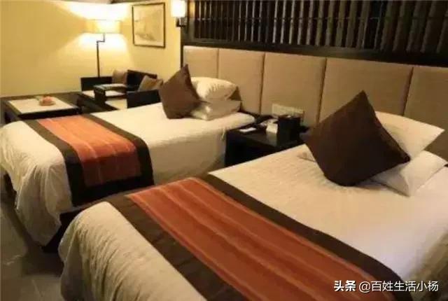 酒店里床尾那个布是什么啊,酒店床尾布