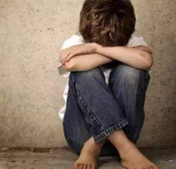 孩子送寄宿学校哭怎么办,孩子送去寄宿学校会后悔吗