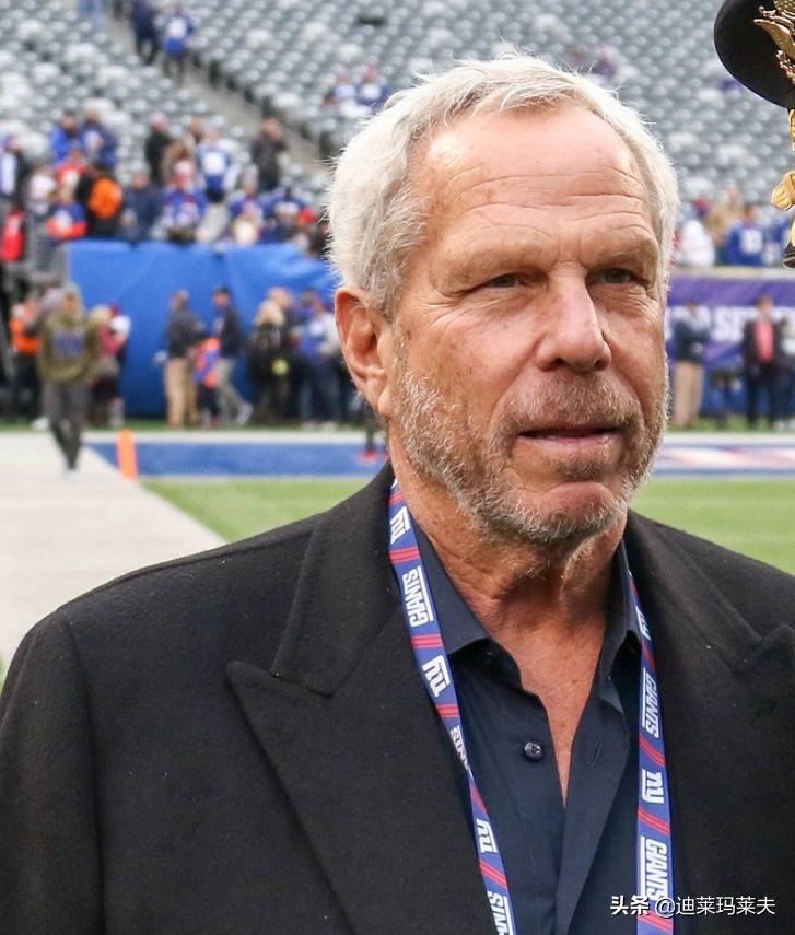 邓文迪怎么获得的百亿家产,49岁邓文迪与20岁男友