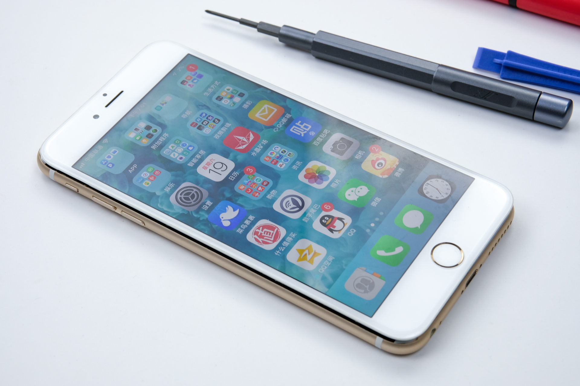 iphone如何更换电池电芯,iphone怎样更换电池才全绿