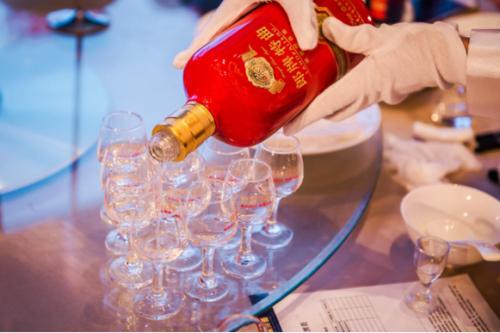 川酒六朵金花有水井坊吗,川酒六朵金花酱香型