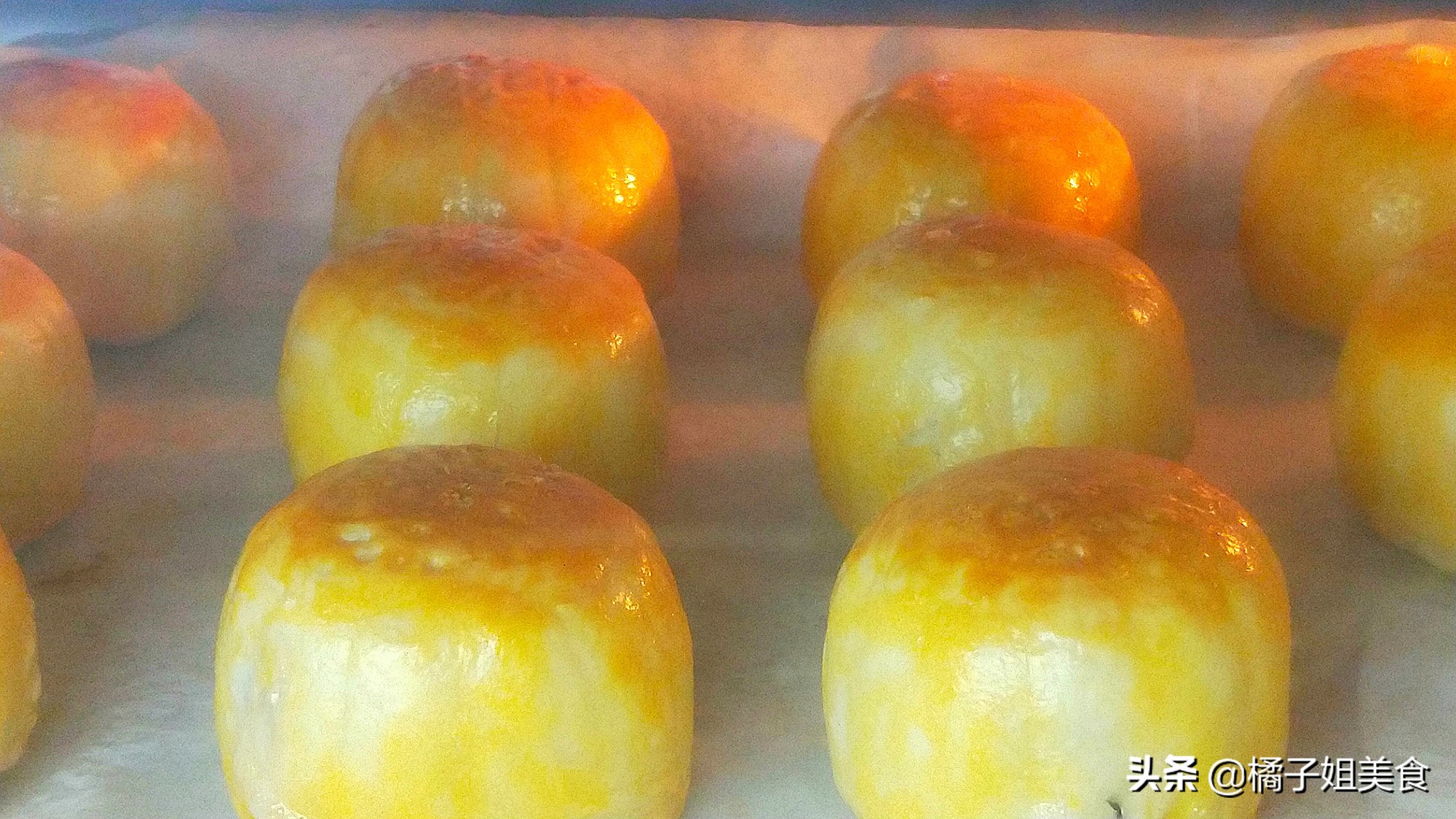 五仁月饼的教程家常,五仁月饼从和面到做的方法