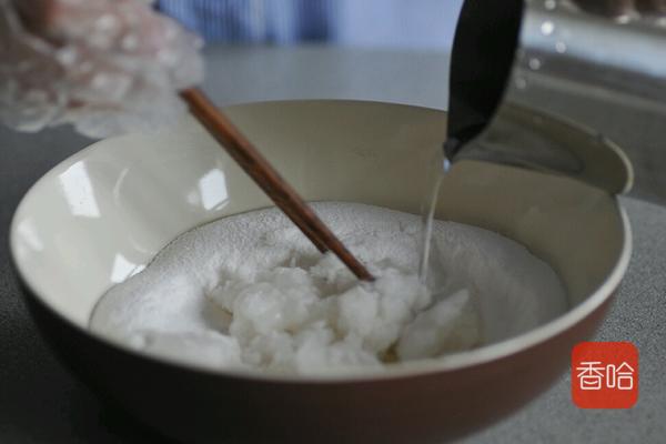 想吃冰皮月饼不用出门买,只要学会这些,在家就能做,看了你也会