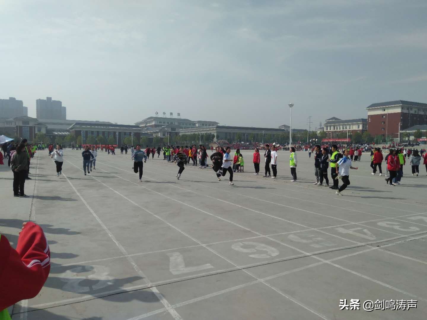 风驰电掣帅气逼人,风驰电掣神威