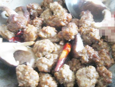 炸豆腐丸子怎么吃着苦呢,炸豆腐丸子的正确方法