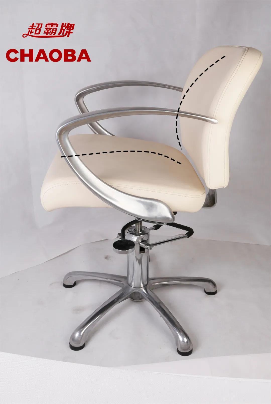 坐上比较舒服的理发椅,理发店用什么样的理发椅