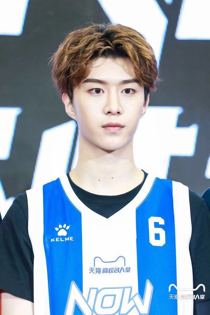 这家公司在中国彻底火了,不仅因为武磊,还有走心的产品