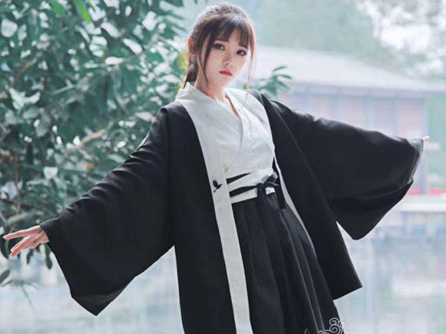 一年四季都适合穿什么样的汉服,春夏秋冬各适合穿什么样的汉服