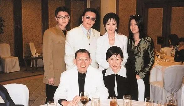 为什么香港富豪们都相信风水大师,香港富豪为什么信风水