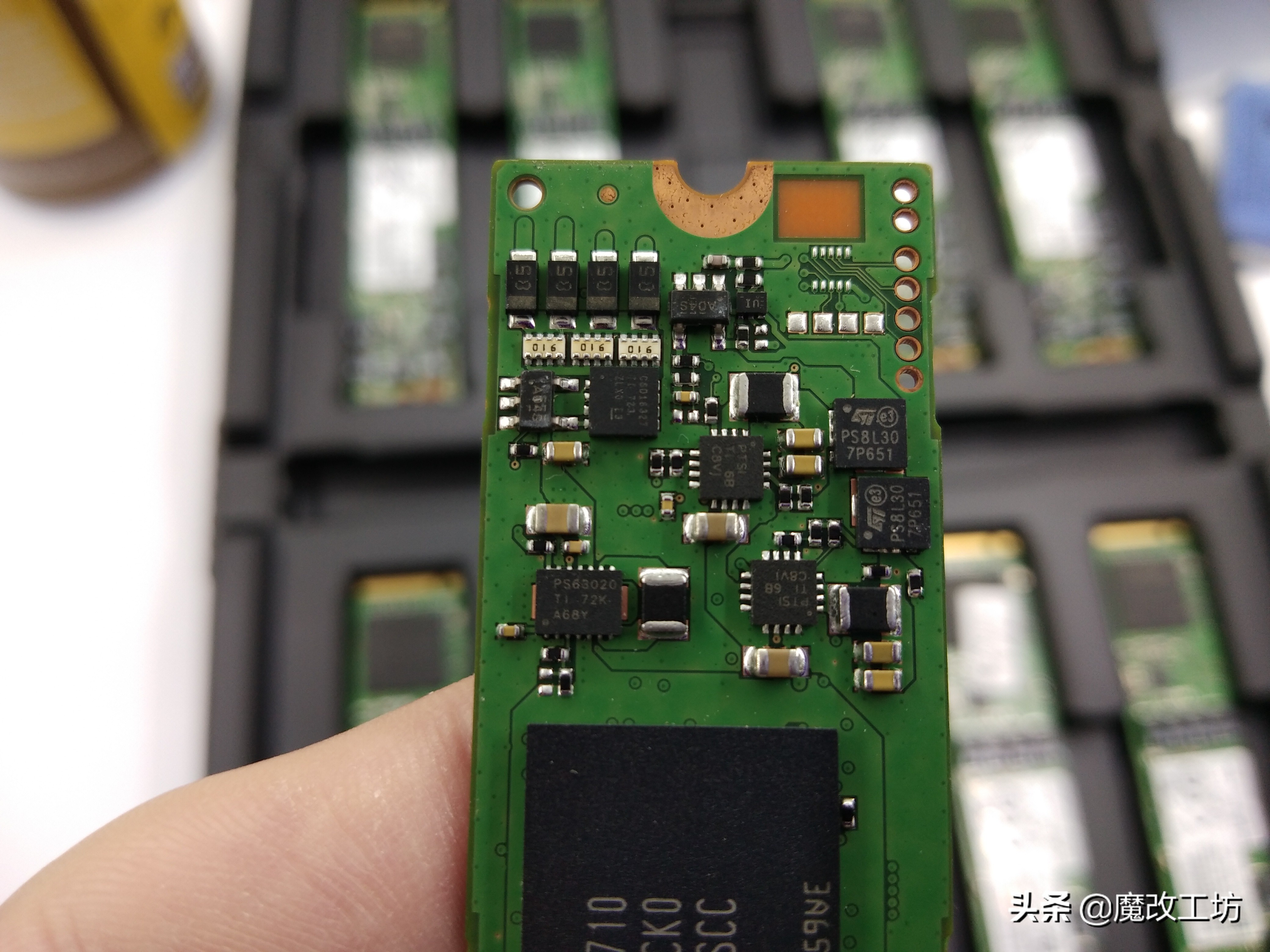 又一波洋垃圾双十一特价大船来到？5毛钱1G！500元的960G三星固态