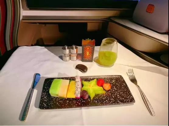 卡塔尔航空商务舱功能攻略,卡塔尔航空商务舱和头等舱的区别