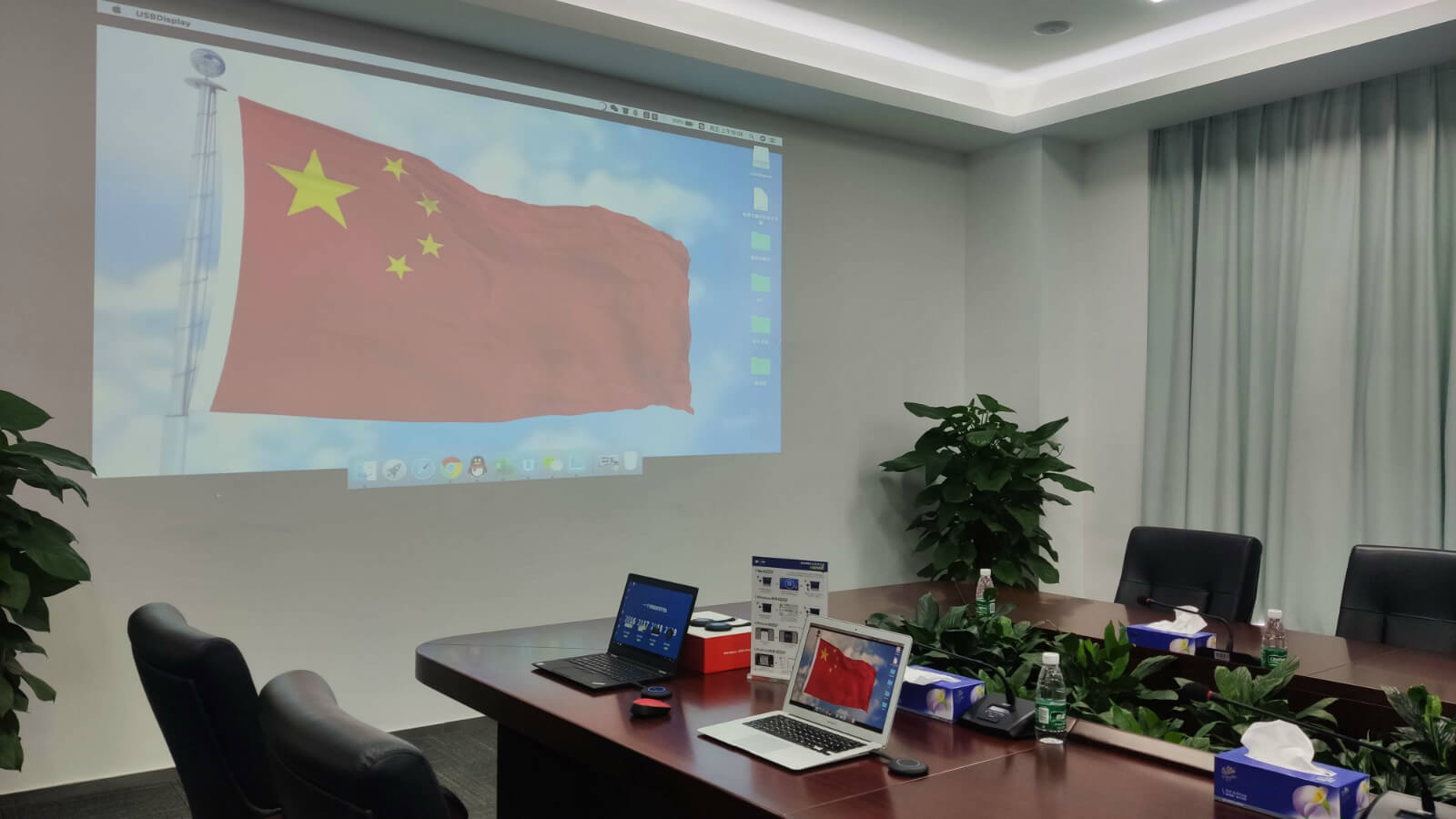 笔记本屏幕怎么无线投屏到电视上,怎样将笔记本电脑无线投屏到电视