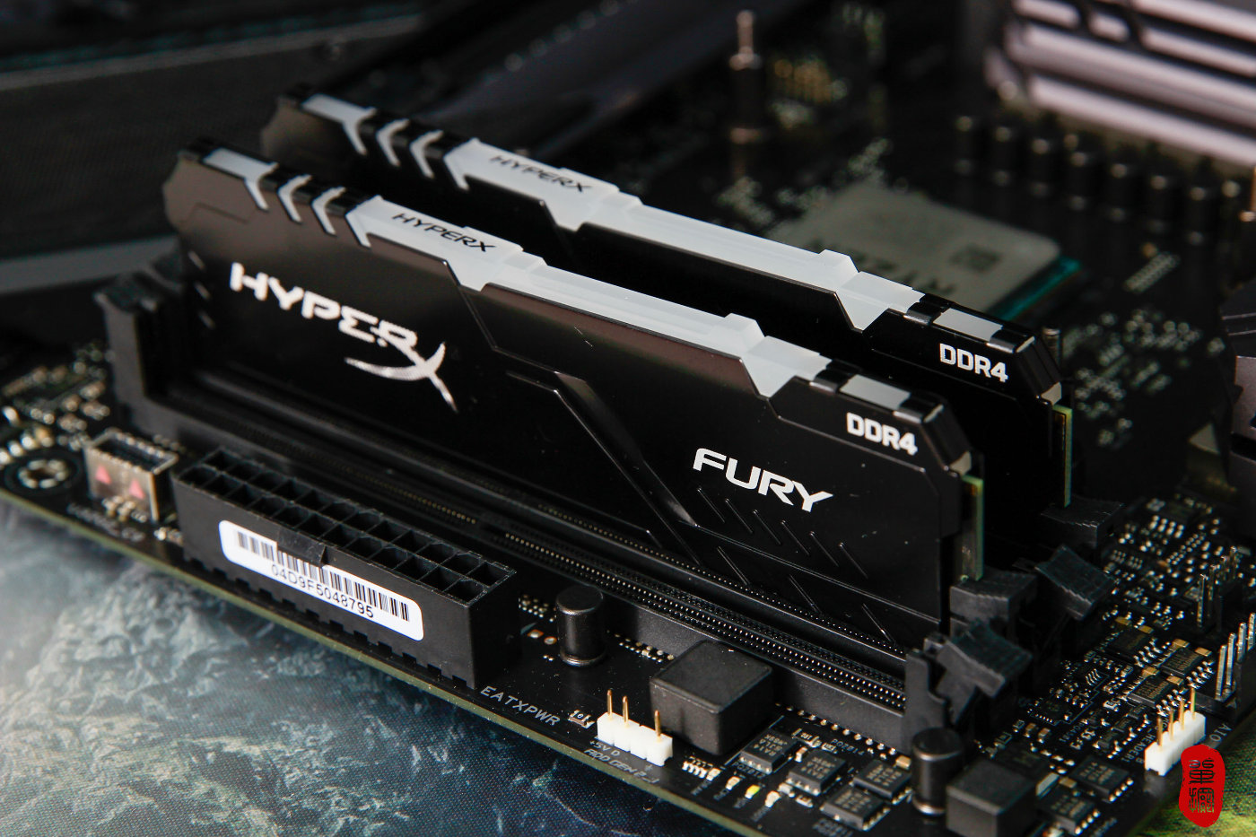 金士顿2666骇客神条是什么颗粒,金士顿骇客神条2666真假对比