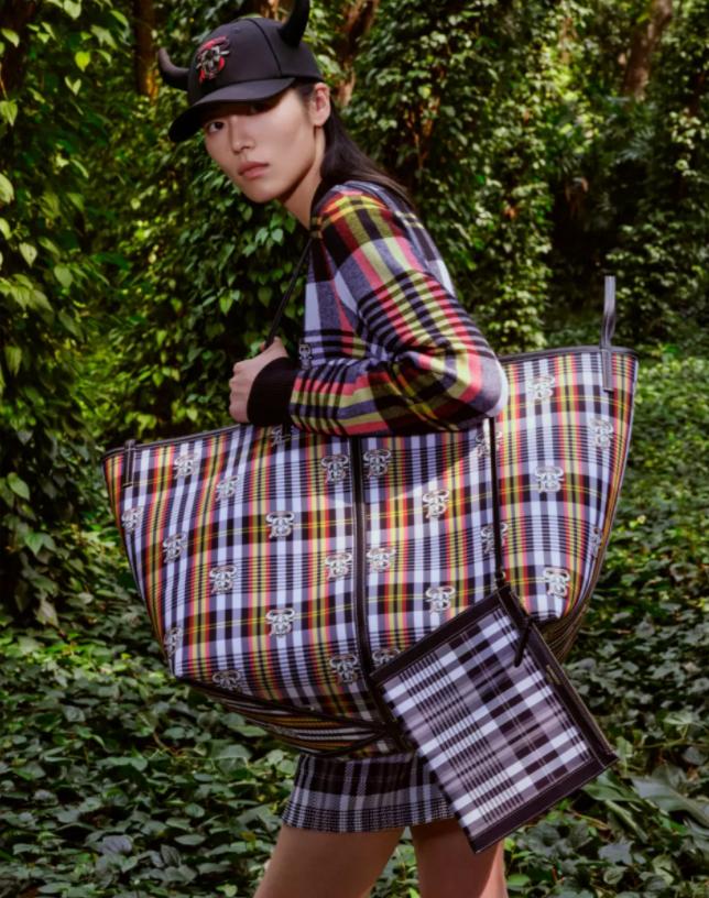 burberry兔年新款,burberry2019早春款