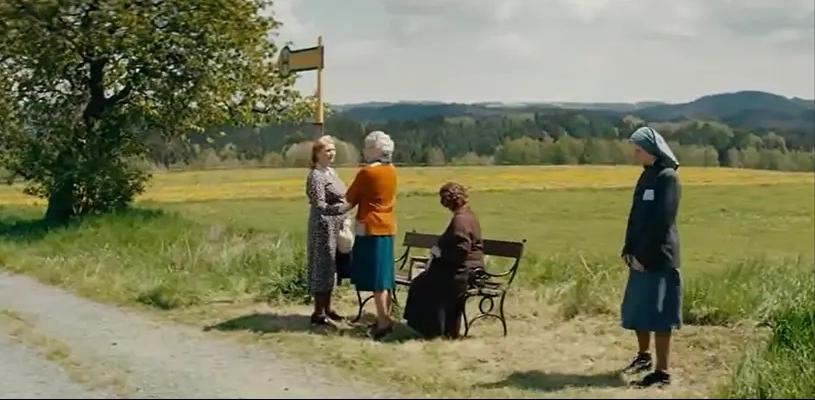 俄罗斯也出“抗战神片”？但能把女主拍得又撩又欲，也没谁了