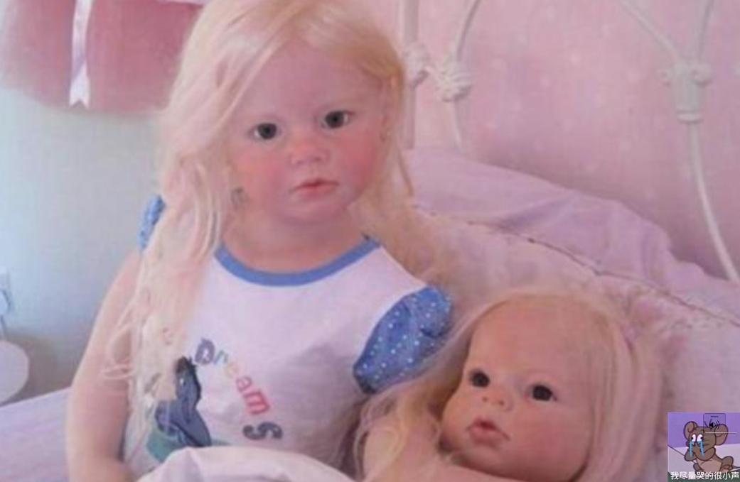 外国小孩被玩具洋娃娃吓哭,六岁女童被洋娃娃吓哭了