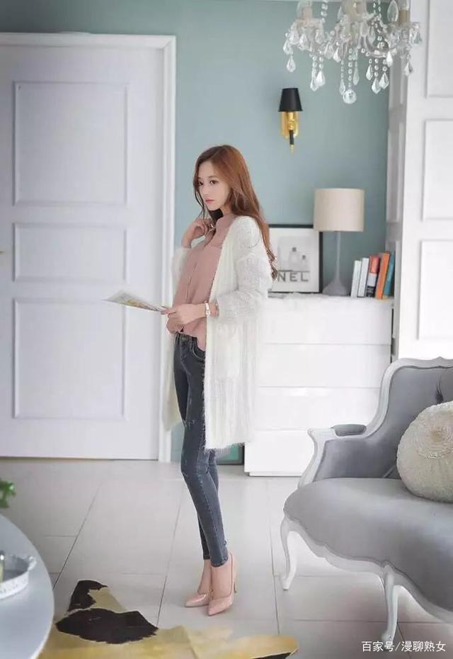 韩国模特孙允珠休闲修身无袖毛衣 (孙允珠今日时尚吊带裙)