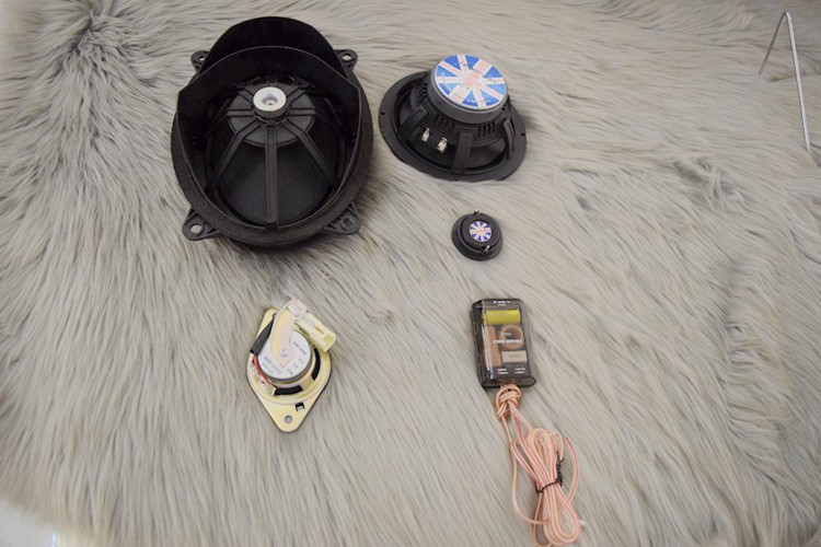 音响更动听，聆听更惬意：兰德酷路泽汽车音响改装！昆明发烧友