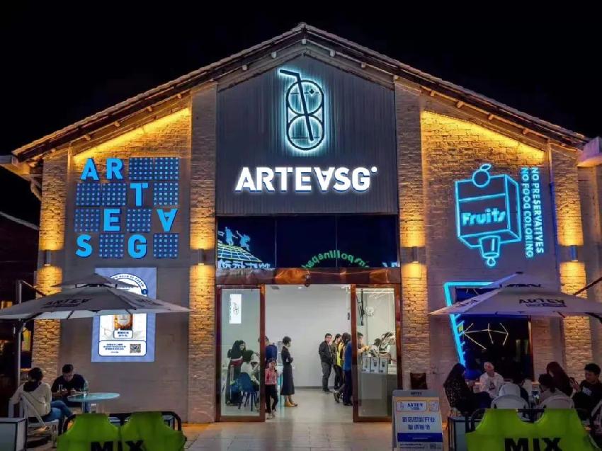 茶颜悦色比较火的饮品,除了茶颜长沙有哪些美食网红店