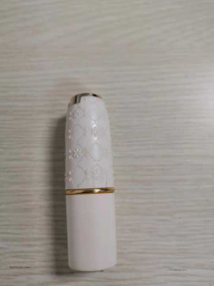 冷肤色适合的口红,冷肤色口红必买色号