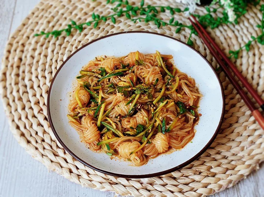 瘦桃桃「奥利司他」：网传吃魔芋减肥的风好大，敢信吗？