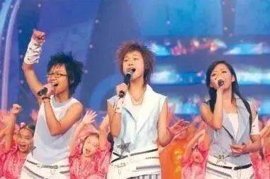 隔壁老樊最火歌曲是在哪一年,隔壁老樊唱功什么水平