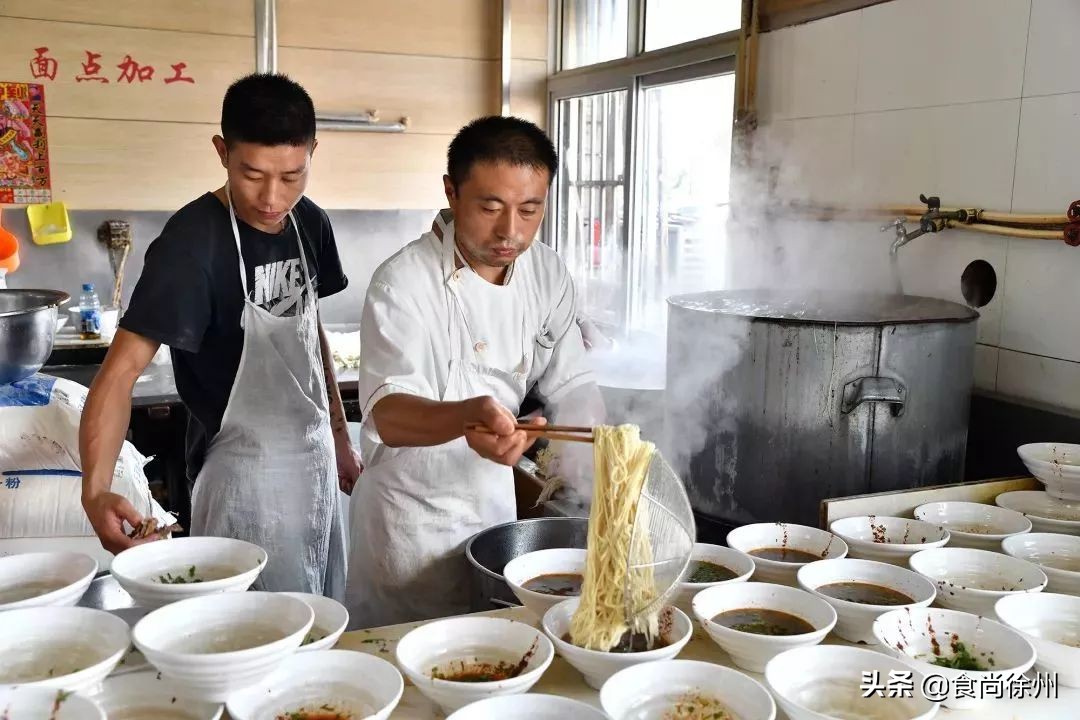 邳州碾庄特色擀面皮,推荐邳州好吃擀面皮