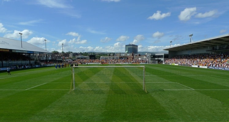 英乙俱乐部足球场,英甲各队球场