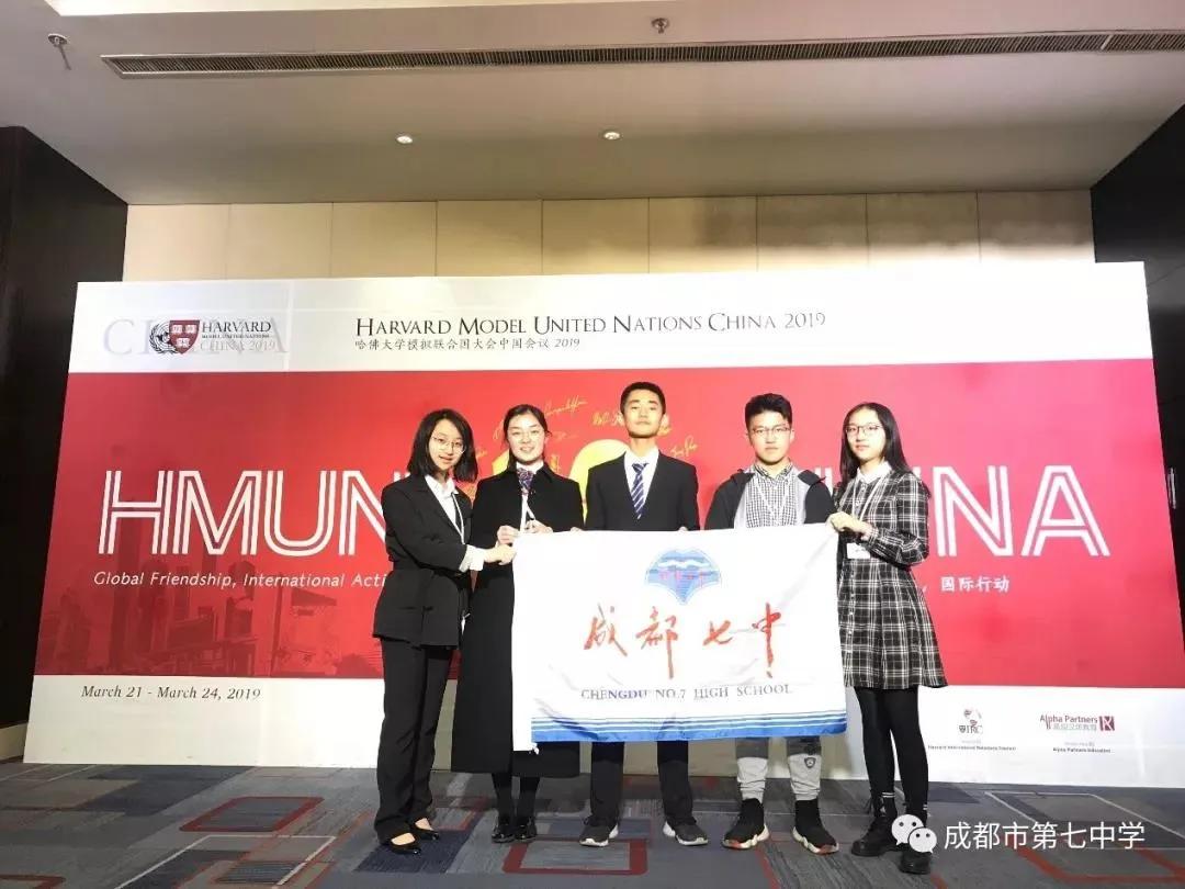 孩子课余时间玩什么,课余时间参加各种课外活动