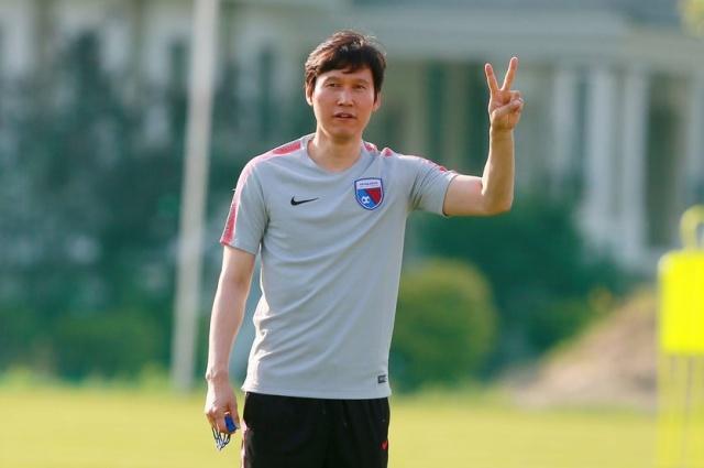 天津天海主教练朴忠均,沈祥福临场视频完整版