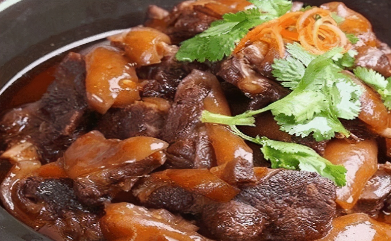 煲狗肉的做法教程,煲狗肉放什么菜最好吃