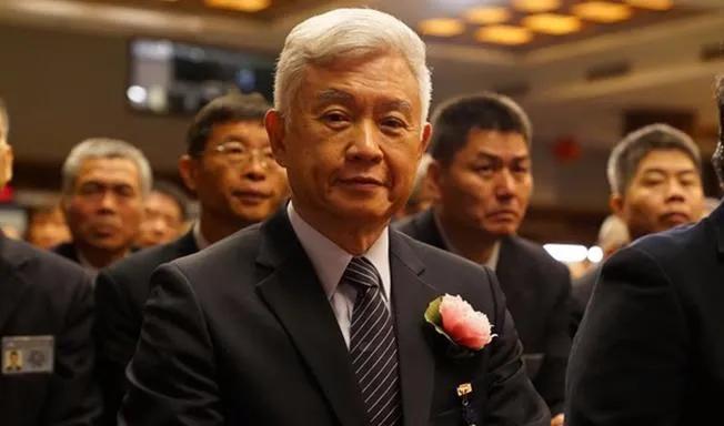 便秘药一年销2亿颗,遭控霸占爸妈家产,台湾最老药厂豪门翻脸