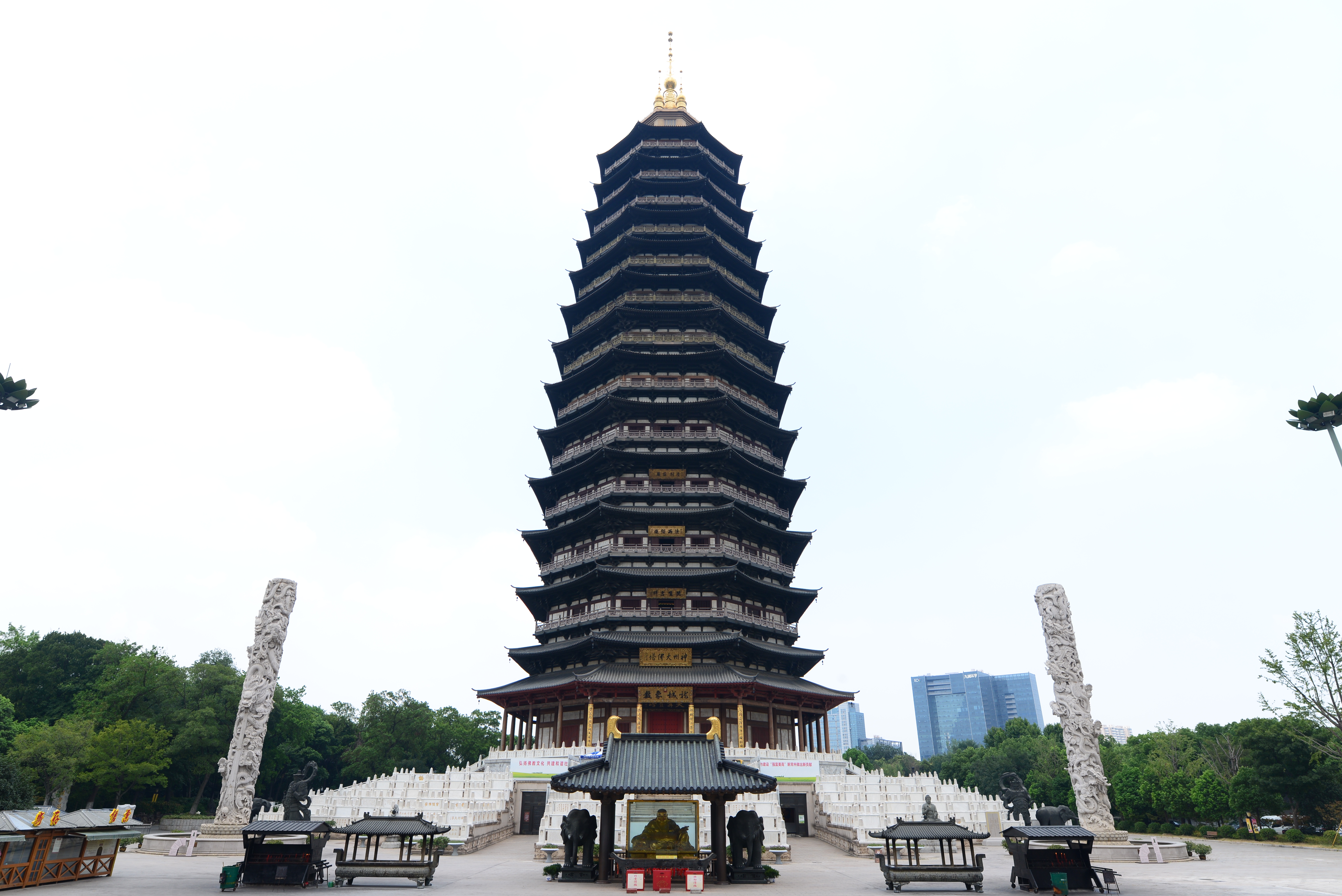 世界上最高的佛塔前十名,世界第一古佛塔