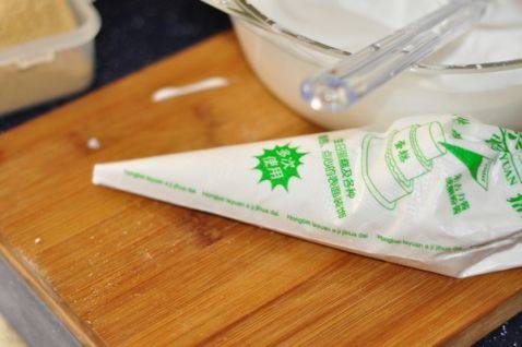 木糠蛋糕和慕斯蛋糕好吃,木糠蛋糕要加黄油正宗做法