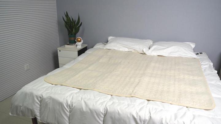 电热毯谁更好用?水暖、碳钎维、电热丝电热毯三款大横评