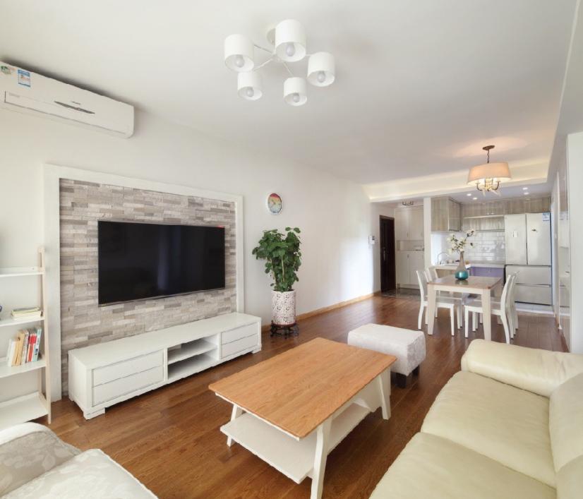 木龙骨和轻钢龙骨吊顶哪个代价高,厨卫吊顶用轻钢龙骨还是木龙骨好